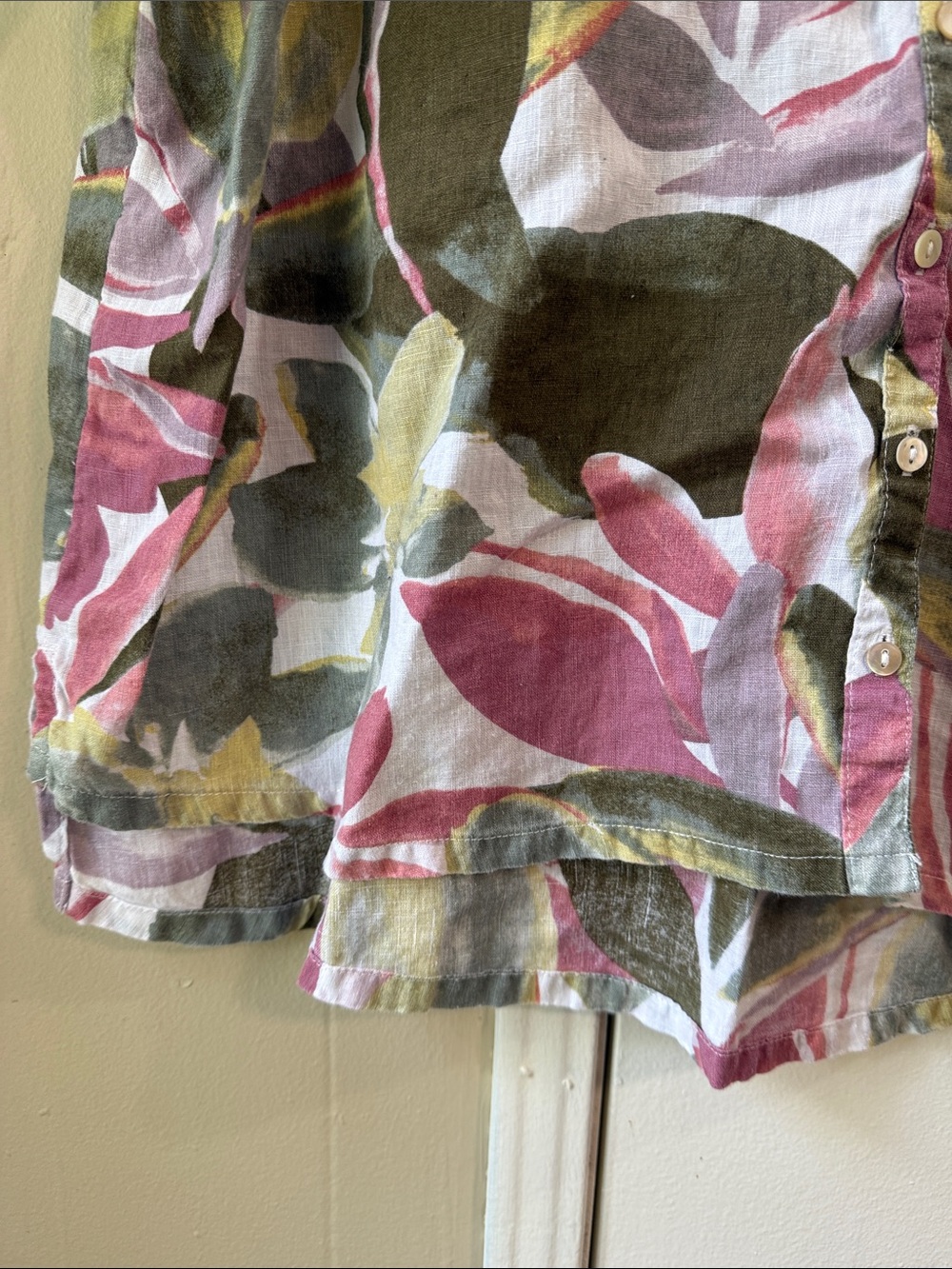 Tahari 100% Linen Floral Button Blouse Resort Vacation Beach High Low Top 1X - Picture 13 of 13